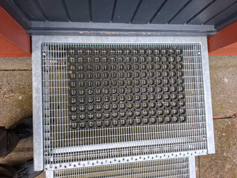 Die alte Matte hat ausgedient.